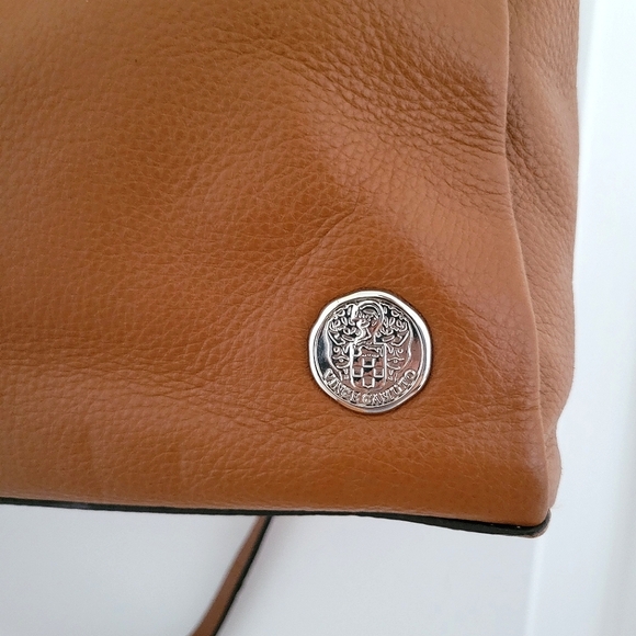 Vince Camuto NWT Nadja Leather Hobo Shoulder Crossbody Handbag - Picture 4 of 10